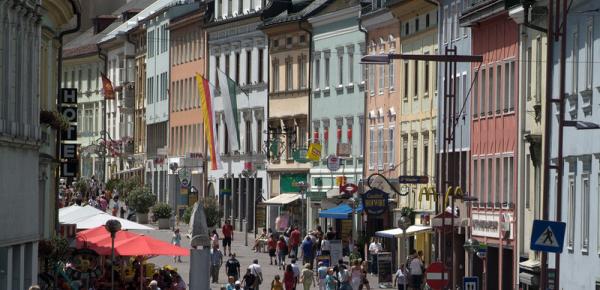 csm_Villach-Altstadt-hauptplatz_d08392c36c csm_Villach-Altstadt-hauptplatz_d08392c36c