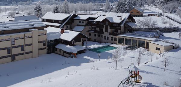 winter-pool winter-pool